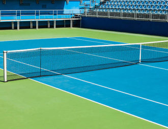 Construction d'un terrain de tennis à Toulon