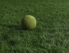 Construction d'un terrain de tennis en gazon synthétique à Nice