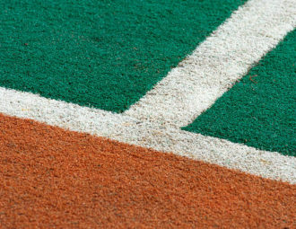 Construction d'un terrain de tennis à Toulon