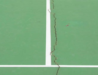 Construction d'un court de tennis à Toulon