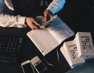 découvrez des conseils, des ressources et des témoignages pour accompagner les entrepreneurs dans la création, le développement et la réussite de leur entreprise. inspirez-vous et franchissez les étapes clés de l'entrepreneuriat avec succès.