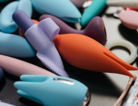 découvrez notre sélection de sex toys pour tous les goûts et toutes les envies. améliorez votre plaisir en solo ou en couple avec des accessoires intimes innovants, sûrs et discrets. livraison rapide et confidentialité garantie.